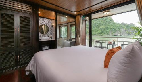 Junior Suite with Balcony