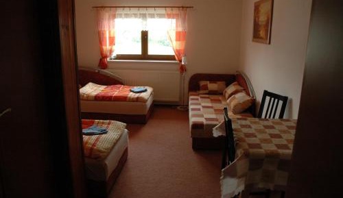 Triple Room with Private Bathroom