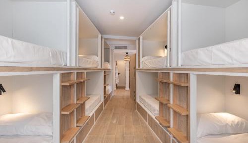 Bed in 10-Bed Mixed Dormitory Room