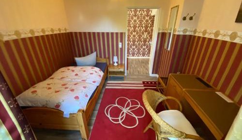 Single Room with Shared Shower and Toilet