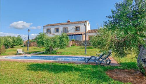 Five-Bedroom Holiday Home