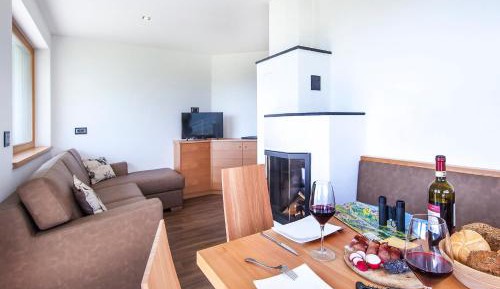 Superior One-Bedroom Apartment