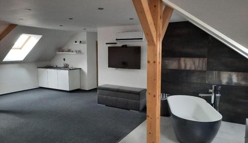 Deluxe Double Room with Bath