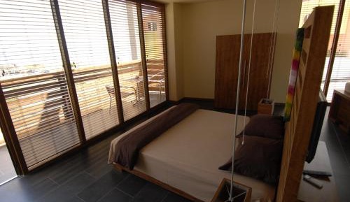 Studio with Balcony and Sea View