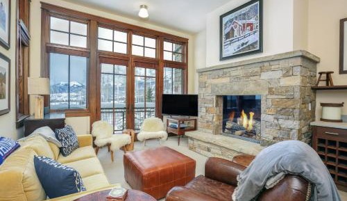 Four bedroom holiday home 