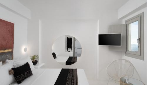 Deluxe Suite with Spa Bath