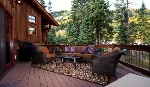 Four-Bedroom Holiday Home