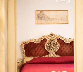 Deluxe Room (2 Adults + 1 Child)