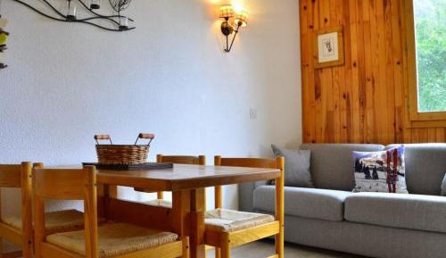 Apartment (4 Adults)