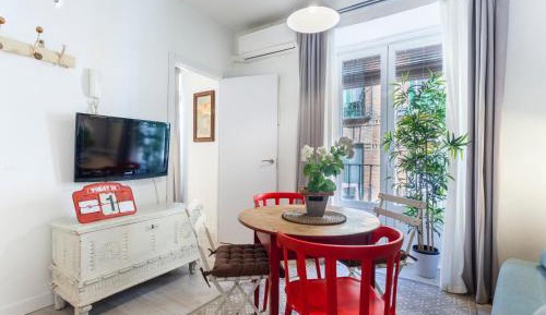 One-Bedroom Apartment III