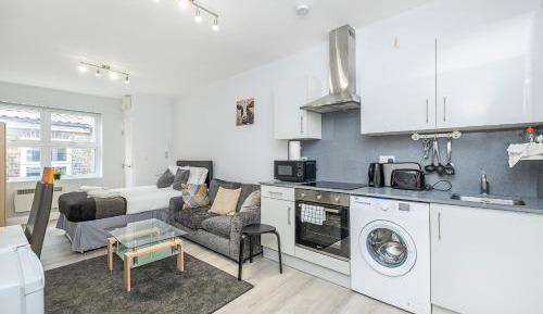 Studio Apartment