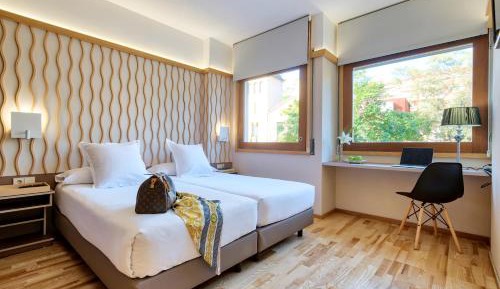 Suite with Kitchenette