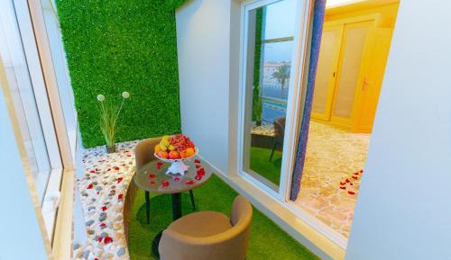 Suite with City View