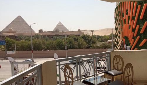 Superior Family Room with Pyramids View
