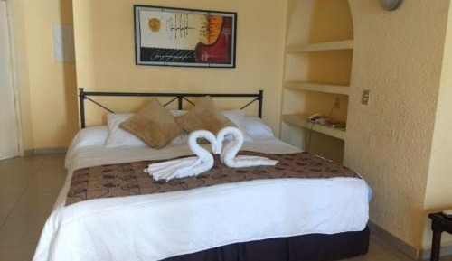 Deluxe Suite with Sea View