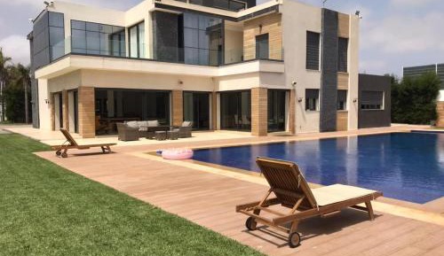 Deluxe Villa