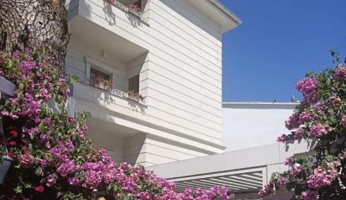 Double Room - Pool Side