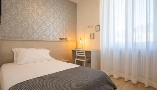 Single Room with Private Bathroom