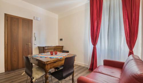 Superior One-Bedroom Apartment with Balcony