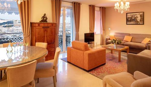 Two bedroom apartment with terrace sea view