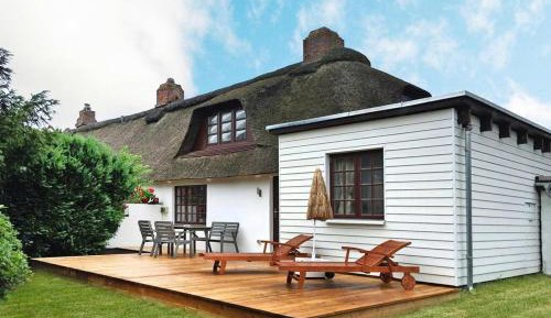 Two-Bedroom Holiday Home