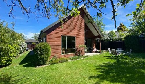 Three-Bedroom Holiday Home 