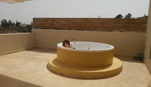 Honeymoon Suite