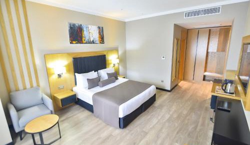 Deluxe Single Room