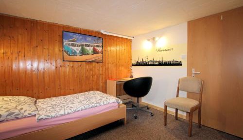 Single Room with Shared Bathroom