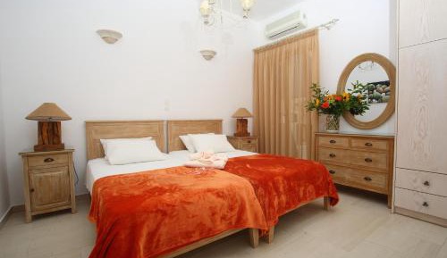  One-Bedroom Apartment with Balcony
