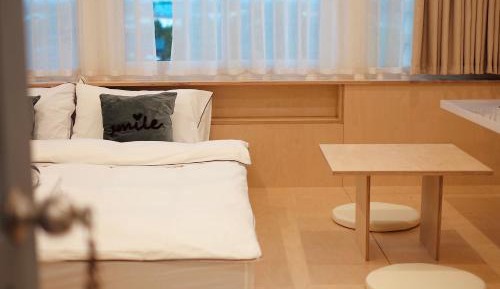 Standard Double Room with Shared Bathroom