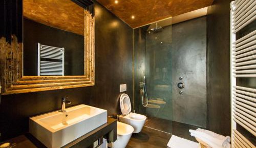 Double or Twin Room with Lake View