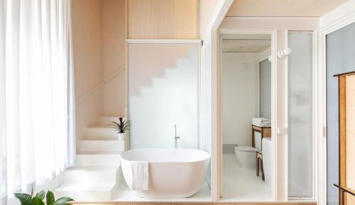 Deluxe Double Room with Bath