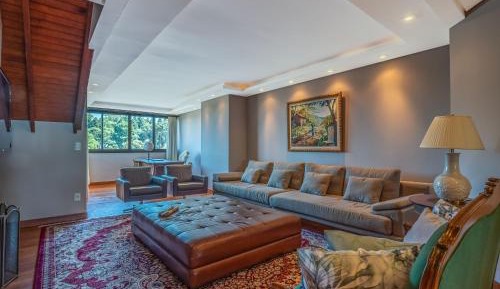 Deluxe Apartment
