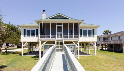 Four-Bedroom Holiday Home