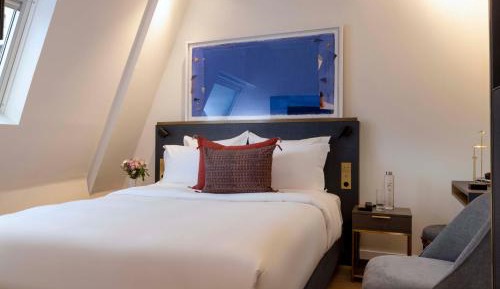 Classic Room