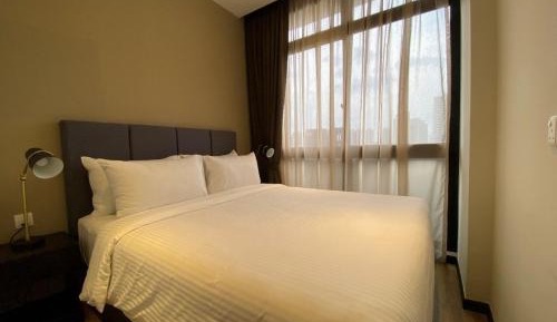 One Bedroom Premier with Balcony
