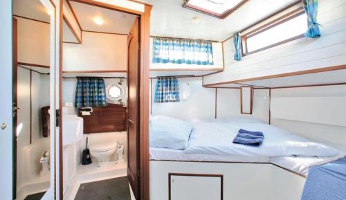 Boat - Kormoran 1280