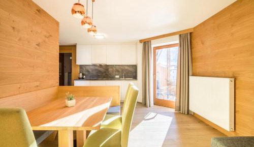 Superior One-Bedroom Apartment with Balcony