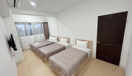 Quadruple Room with Private External Bathroom