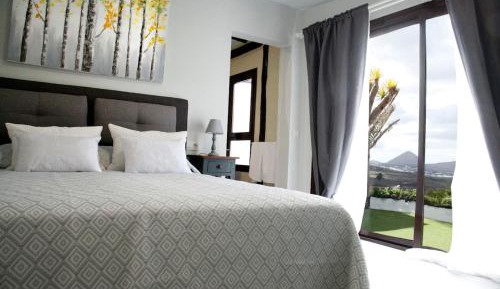 Deluxe Double Room with Shower