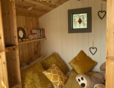 Double Room with Shared Bathroom