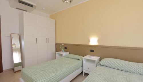 One-Bedroom Apartment (4 Adults)