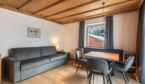 Superior One-Bedroom Apartment with Balcony