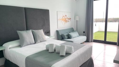 Double Room with Extra Bed (2 Adults + 1 Child)