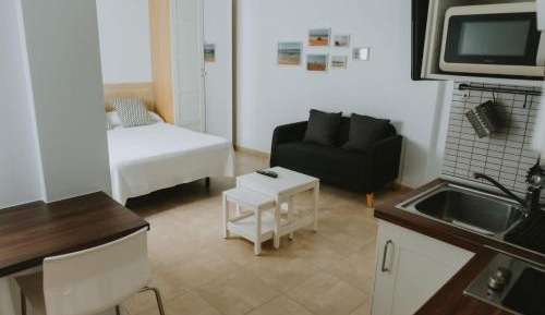 Studio (2 Adults)