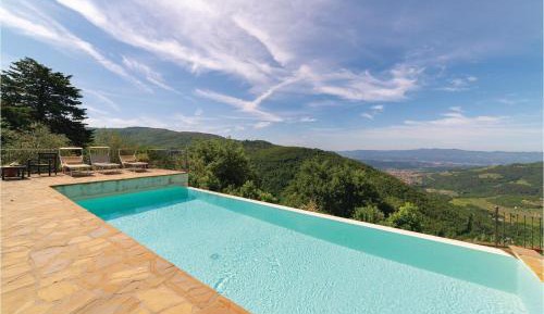 One-Bedroom Holiday Home
