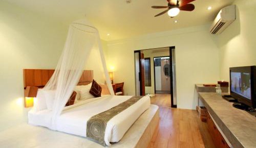 King Room with Spa Bath