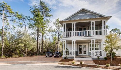 Four-Bedroom Holiday Home