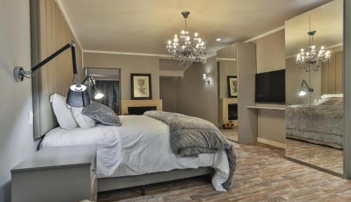 King Suite with Spa Bath